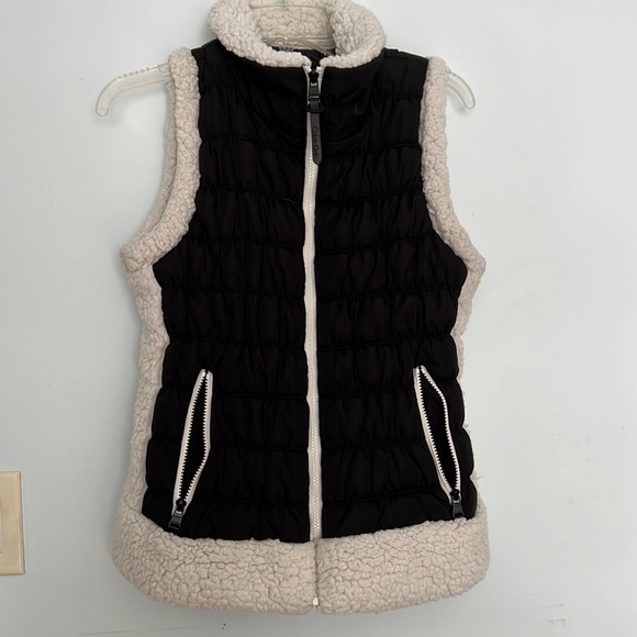 Calvin Klein puffer women’s vest size Large - Picture 1 of 6